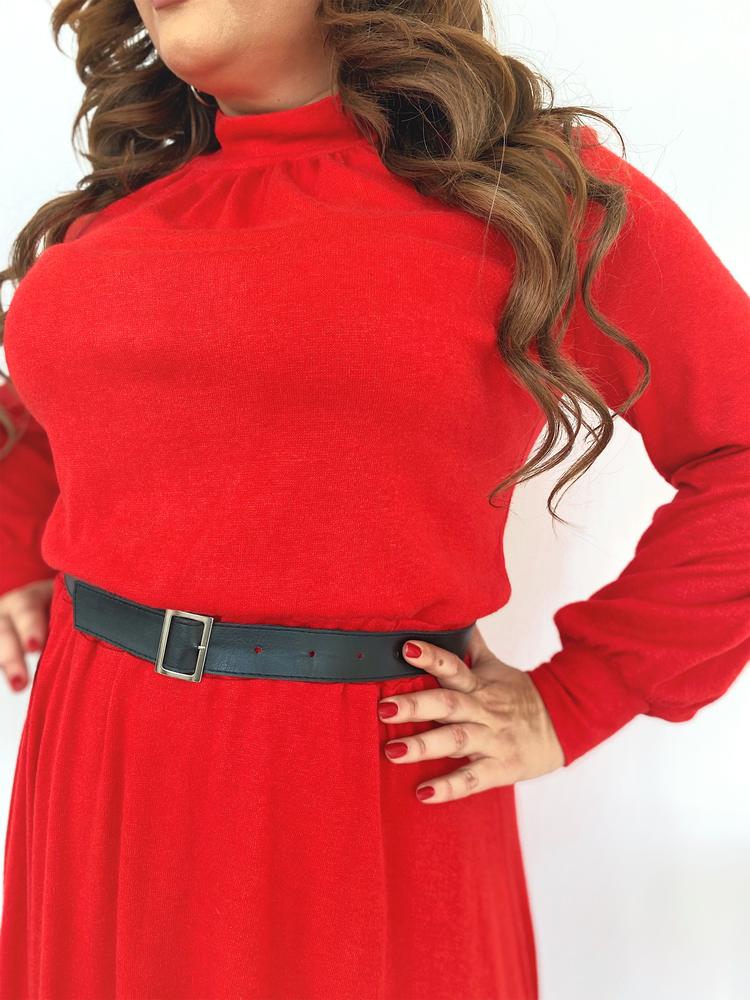 Красное батальное платье макси с резинкой по талии